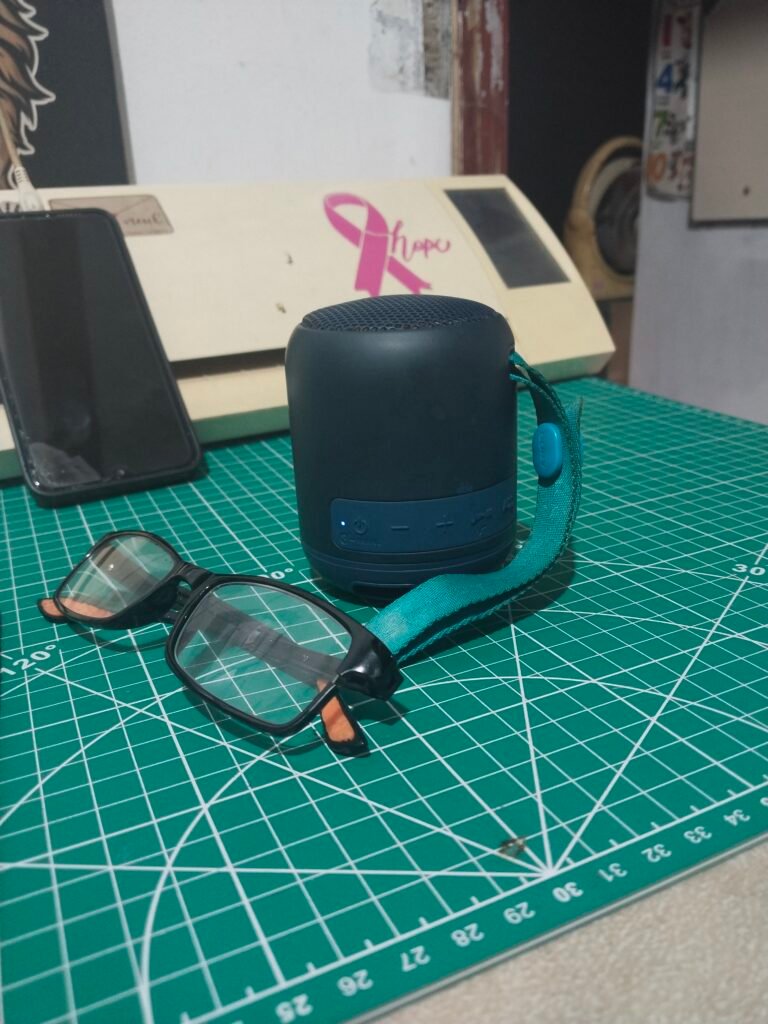 Vinyl vs Chromo: Pilih Bahan Stiker Label yang Tepat untuk Produk Anda img 20260117 035522